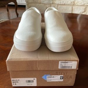 White Canvas Steve Madden Gills Sneakers
